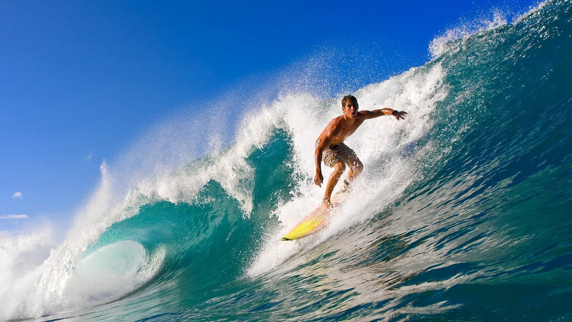 赛道与球场，当F1街道赛的精准，遇见老鹰对快船的强行终结